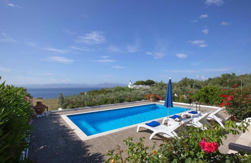 Skaloma House | Villa Thea