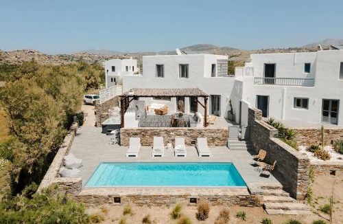 Maragas Villa | Villa Tranquilla - Seaview, Pool & Jacuzzi