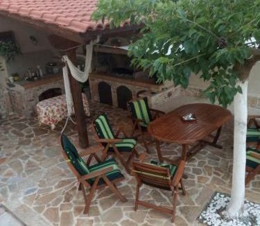Spata-Artemida Villa | Villa Tsios