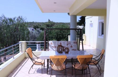 Lavreotiki Villa | Villa VMLT