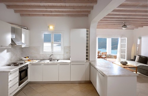 Elia Villa | Villa 'Wonderful Chrysta' with Sea View and Pool