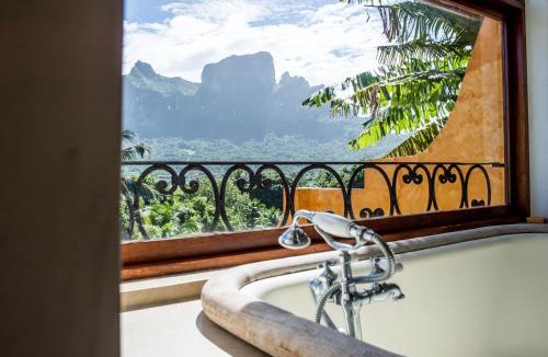 Nunue House | Villa Yrondi