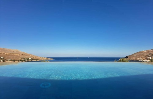 Gourna Villa | Villa Yvonne IN Alinda Leros