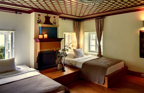 Papigo House | VILLA ZAGORI / THE BLUE HOUSE