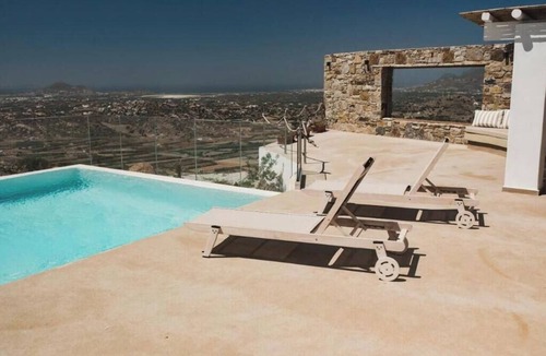 Naxos Cottage | Villa Zephyra – A Peaceful Cycladic Escape with Sea & Sunset Views