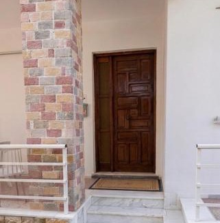 Paradisi Apartment | Villager's Art Apt-Your Stylish Airport Escape