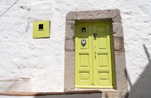 Chora Apartment | Vintage White House Patmos