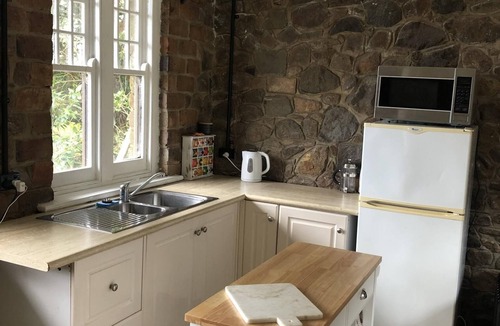 Mount Dandenong Cottage | Vista Views - Your own private guest house with spectacular views atop the stunning Mt. Dandenong.