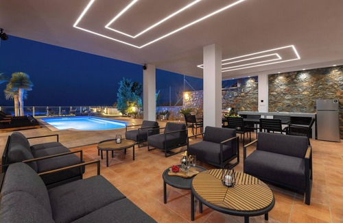 Vlicha Villa | Vitzi Vista Villa with private pool