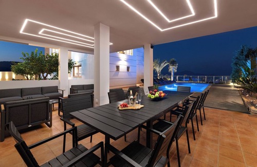 Vlicha Villa | Vitzi Vista Villa with private pool