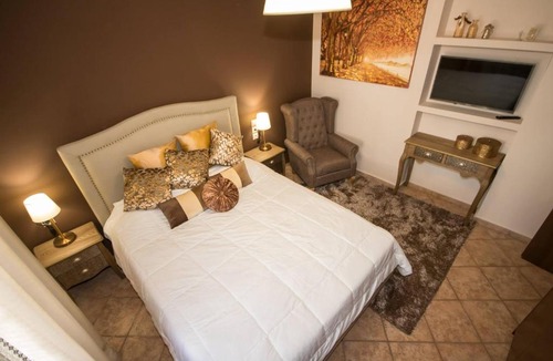 Volos Apartment | Volos Home