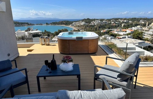 Vouliagmeni Apartment | Vouliagmeni Panoramic 200m2 Rooftop & 25m2 Loft