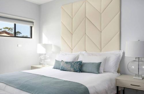 Nelson Bay House | Vue Two - Nelson Bay Waterfront Luxury