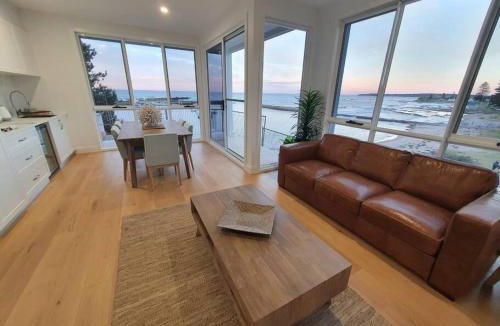 Shellharbour House | Wake up to the ocean at LegaSea