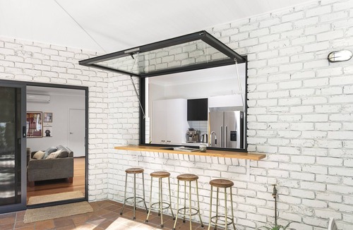 Maroochydore House | Walk to Beach! Amazing Outdoor Area With Pool, 1/2 Pipe & Firepit !