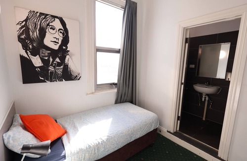 Perth Central Business District Hostel | Wallaby Backpackers Hostel Perth - note - Valid passport required to check in