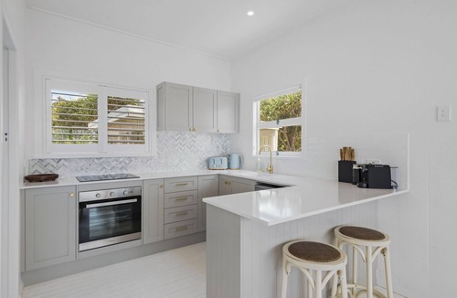 East Ballina House | Walters - Pet Friendly - Original Beach House With Sweeping Ocean Views