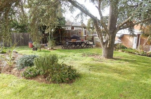 Goulburn Cottage | Waratah Cottage - close to Goulburn CBD in a quiet location