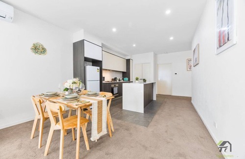Wolli Creek Apartment | Warm 2 Bedroom apartment in Wolli Creek