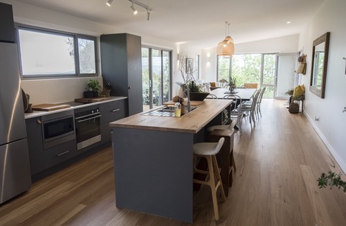 Belgravia House | WARRUGA SHACK - Orange