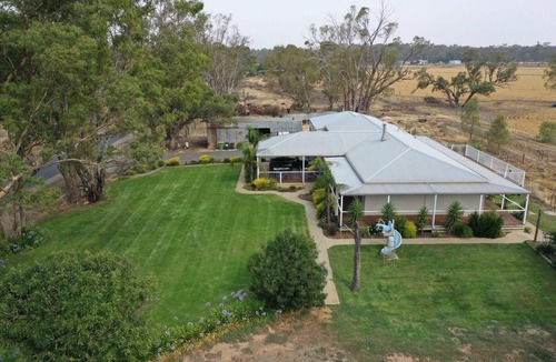 Torrumbarry House | Water views and Murray River access direct from the lagoon