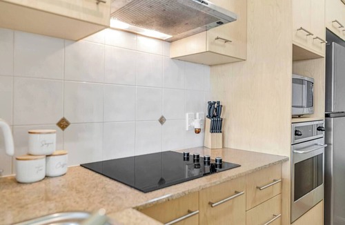 Cairns North Apartment | Water Views on the Esplanade