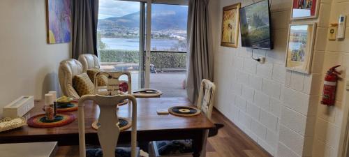 Otago Apartment | Waterfront Abode - 2 bedrooms