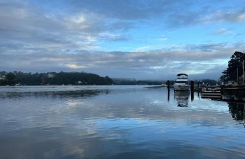 Oatley House | Waterfront Home In Oatley