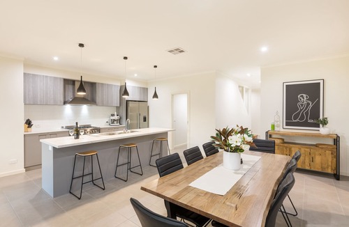 Buronga House | Waterfront - Luxury on the River