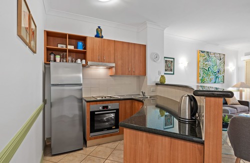 Cairns North Apartment | Waterfront Terraces