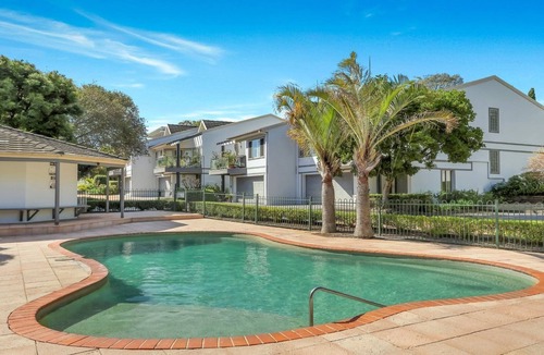 Terrigal Apartment | WATERMARK #17 | Pool in complex | Accom Holidays
