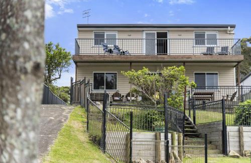 Erowal Bay House | Waters Edge - Belle Escapes Jervis Bay