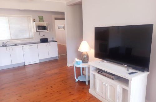 Callala Beach House | Watts @ Callala Beach-Pet Friendly