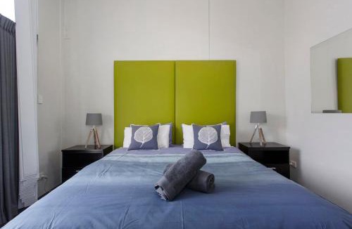 Beckenham Apartment | Waverley apartment A-two bedrooms wifi available