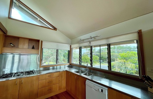 Angourie Apartment | Wavers Rest Angourie. Views over ocean and national park, Wifi +