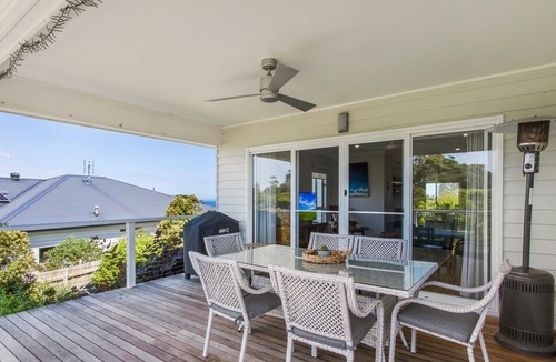 Lake Bunga House | Waves and Blossoms - Lake Bunga