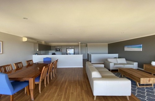Jurien Bay Villa | Welcome to Bay Dreamer, Unit 8 Seafront Estate, located within a stunning complex right i