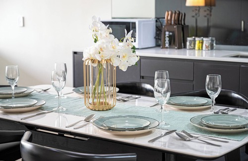 Sydney Olympic Park Apartment | Wentworth Point Modern 2Br with large belconyn