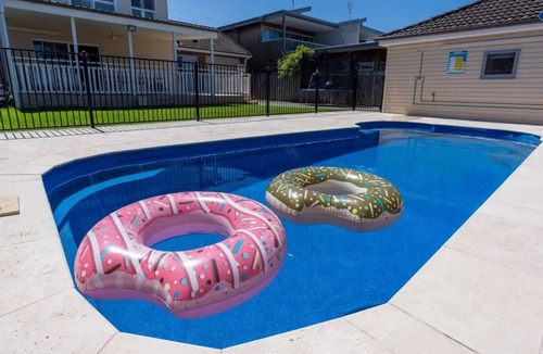 Werri Beach House | Werri Dunes - Set in a prime location just a short walk from the crystal blue waters of Werri Beach