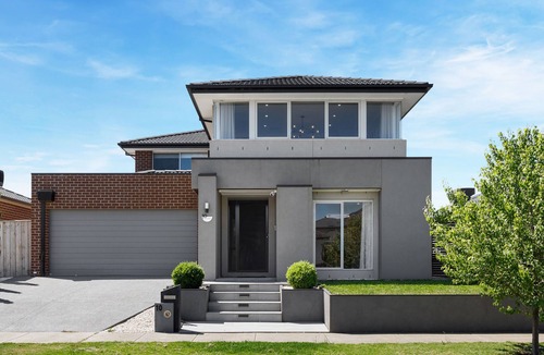 Werribee House | werribee spirit stay SPA House for 8 people