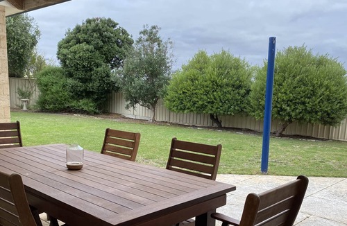 West Beach House | West Beach Getaway - Family & Pet Friendly