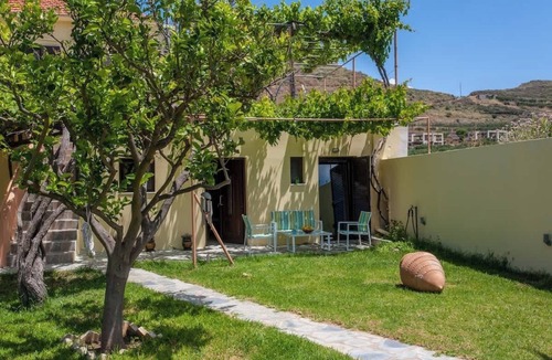 Trachilos Apartment | Wester Sun, Shared Garden near Balos & Falassarna