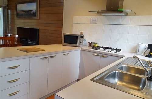 Forge Creek Apartment | Westwind - 1 Nt(waterfront)