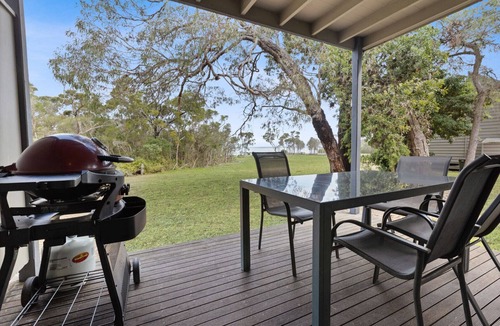 Forge Creek House | Westwind - Waterfront Retreat: Secluded lodges perfect for nature lovers