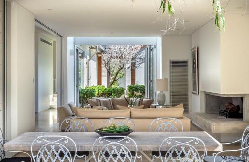 Naturaliste House | Whale Song I Private Properties