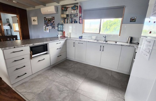 Jurien Bay House | What do you want from a holiday home. Short walk to the beach, shops, cafes and pubs?