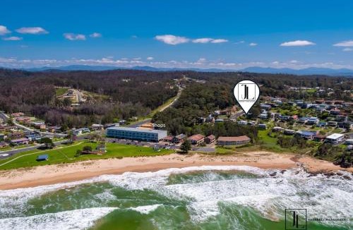 Malua Bay House | Whispering Palms - Ocean Views