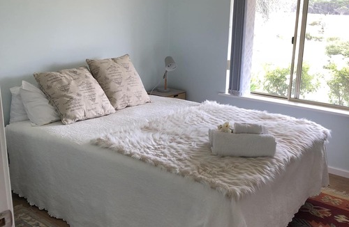 Elleker House | White Dog Lane Homestead rooms