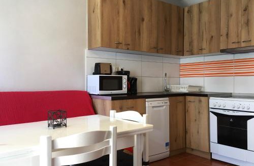 Lakka Apartment | White House