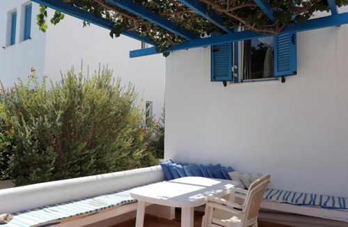 Gennadi House | WHITE HOUSES 3